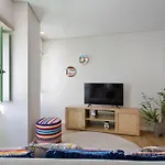 Apartment Boutique Rentals- Sea Breeze Porto