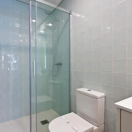 Boutique Rentals- Sea Breeze Apartment Porto