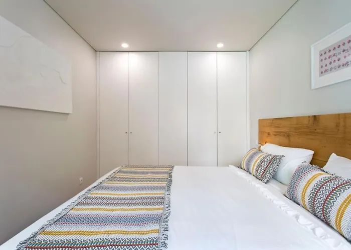 Boutique Rentals- Sea Breeze * Porto